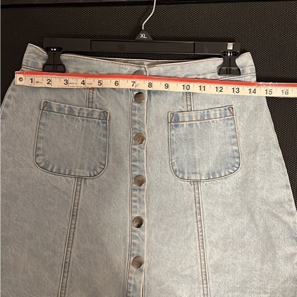 Bdg Front Button Denim Skirt Small - Picture 5 of 9